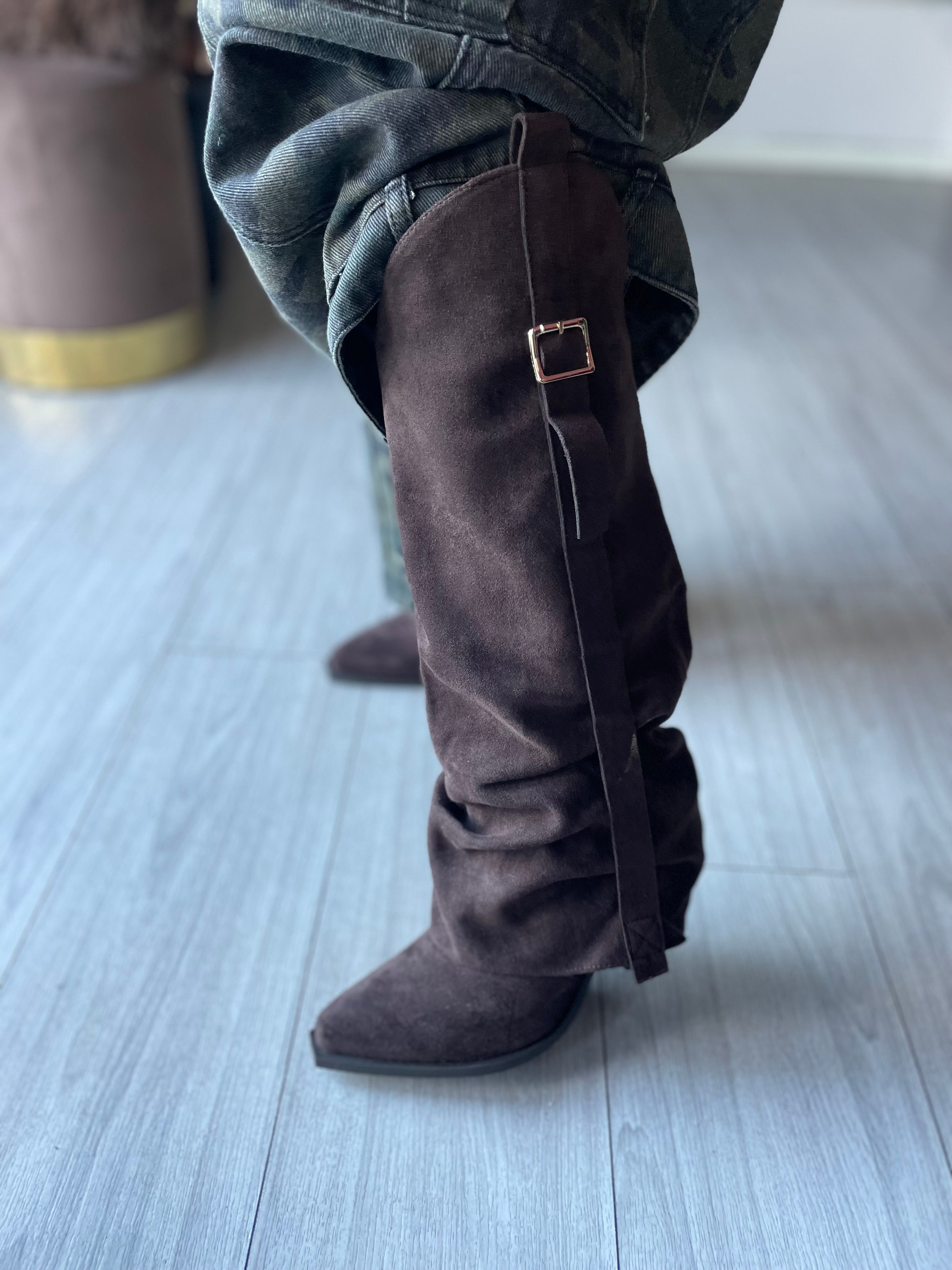 TEXANO SUEDE CON RISVOLTO BROWN