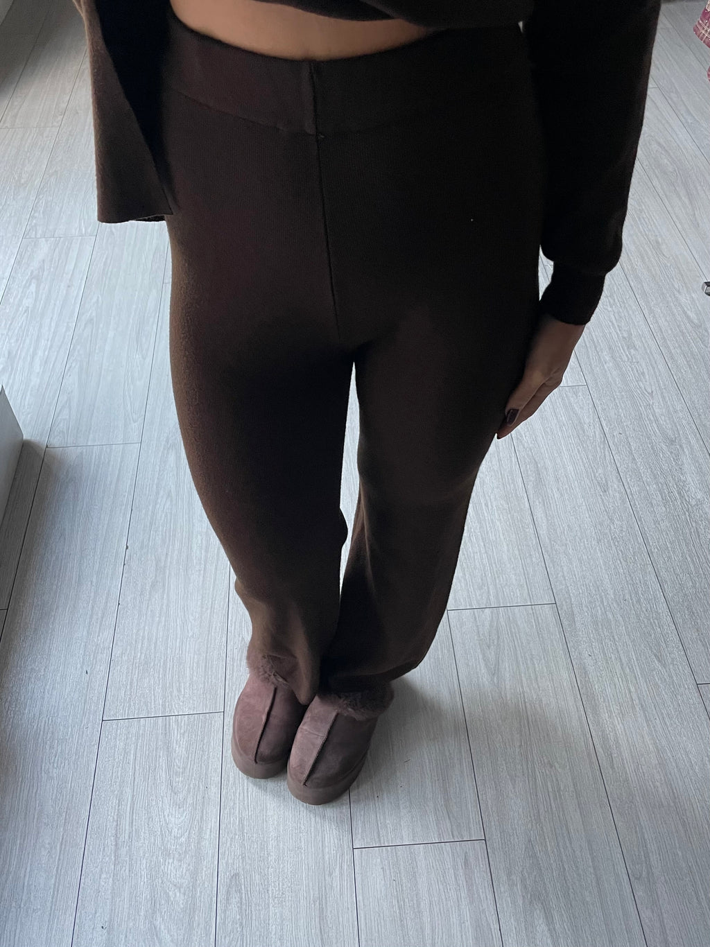 SET MAGLIONE & PANTALONE COZY BROWN