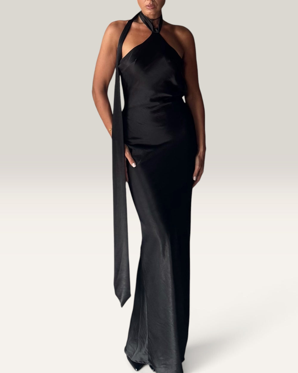 Satin Dress scollo halter asimmetrico