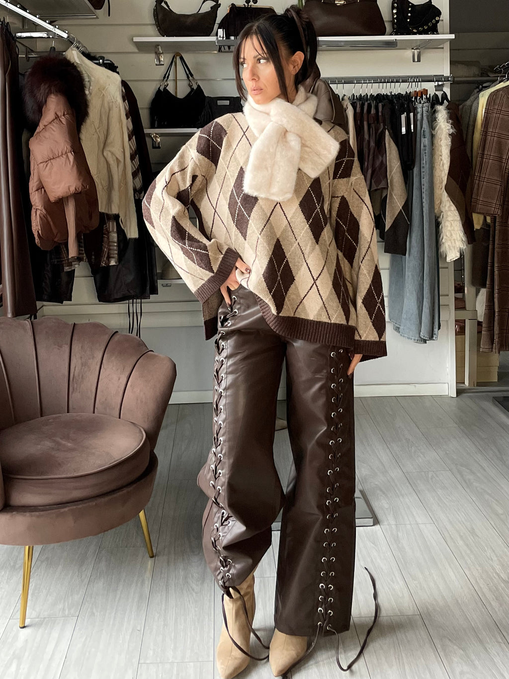 FULL-LACE Pantalone ecopelle stringato