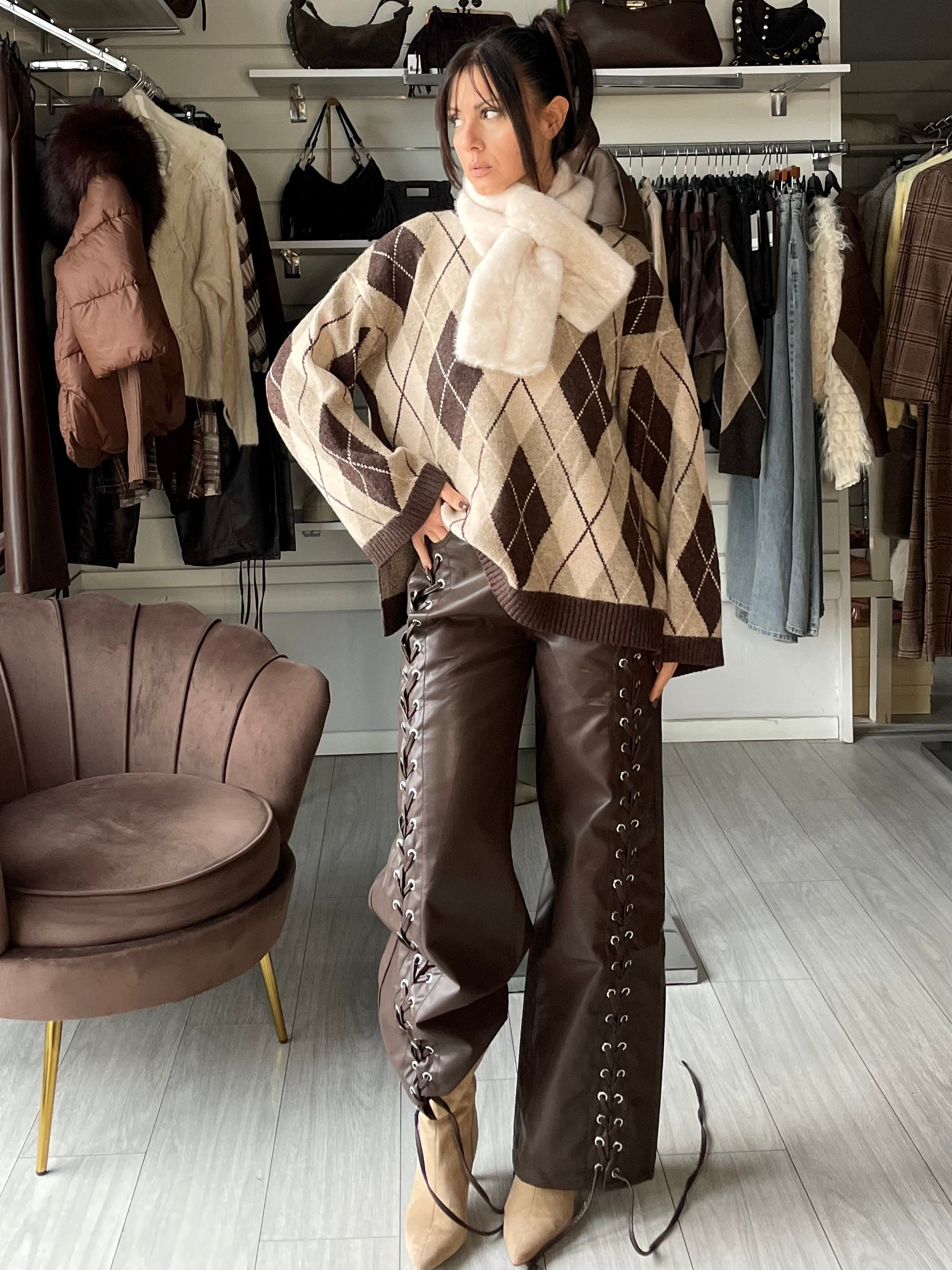 FULL-LACE Pantalone ecopelle stringato