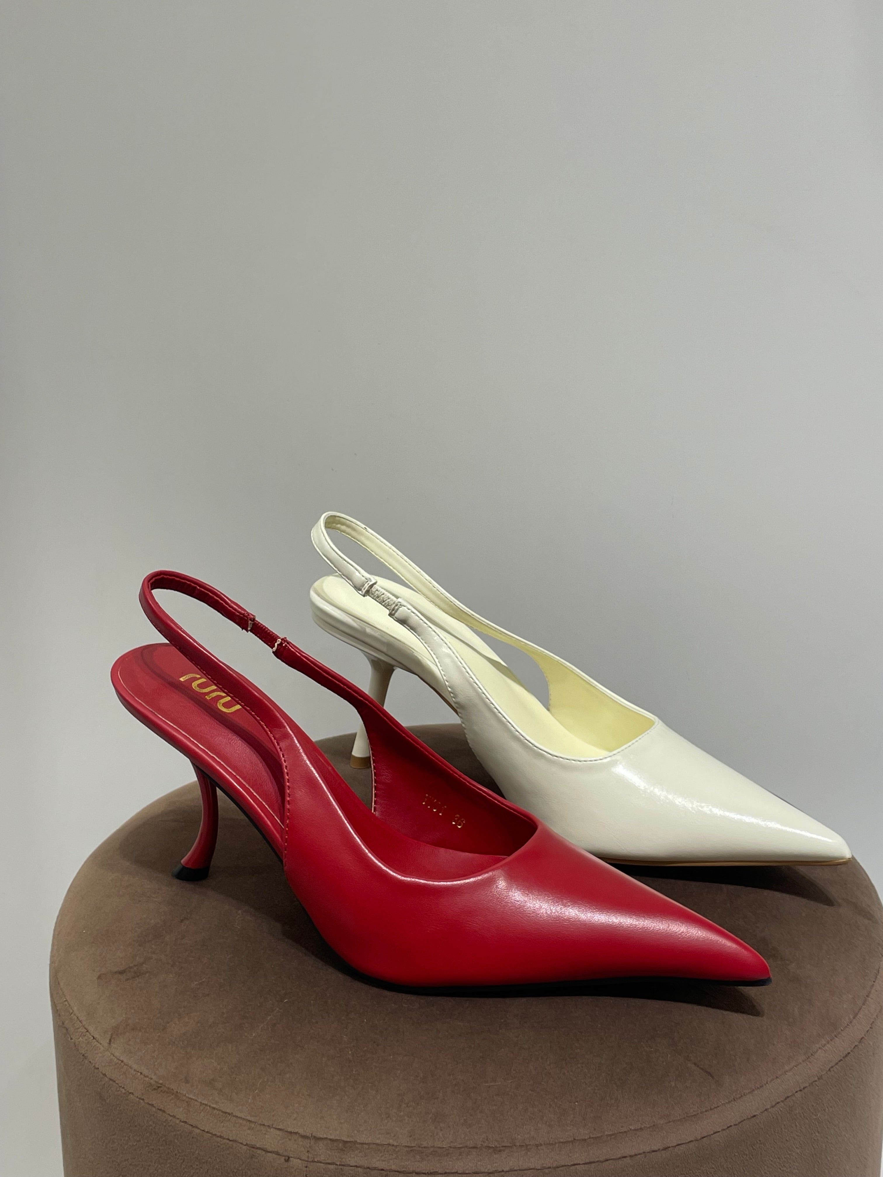 Slingback Margot con tacco a virgola