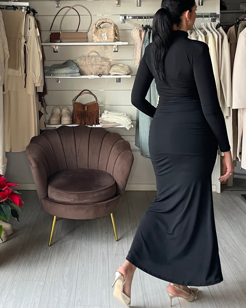 ABITO LUNGO CON DRAPPEGGIO