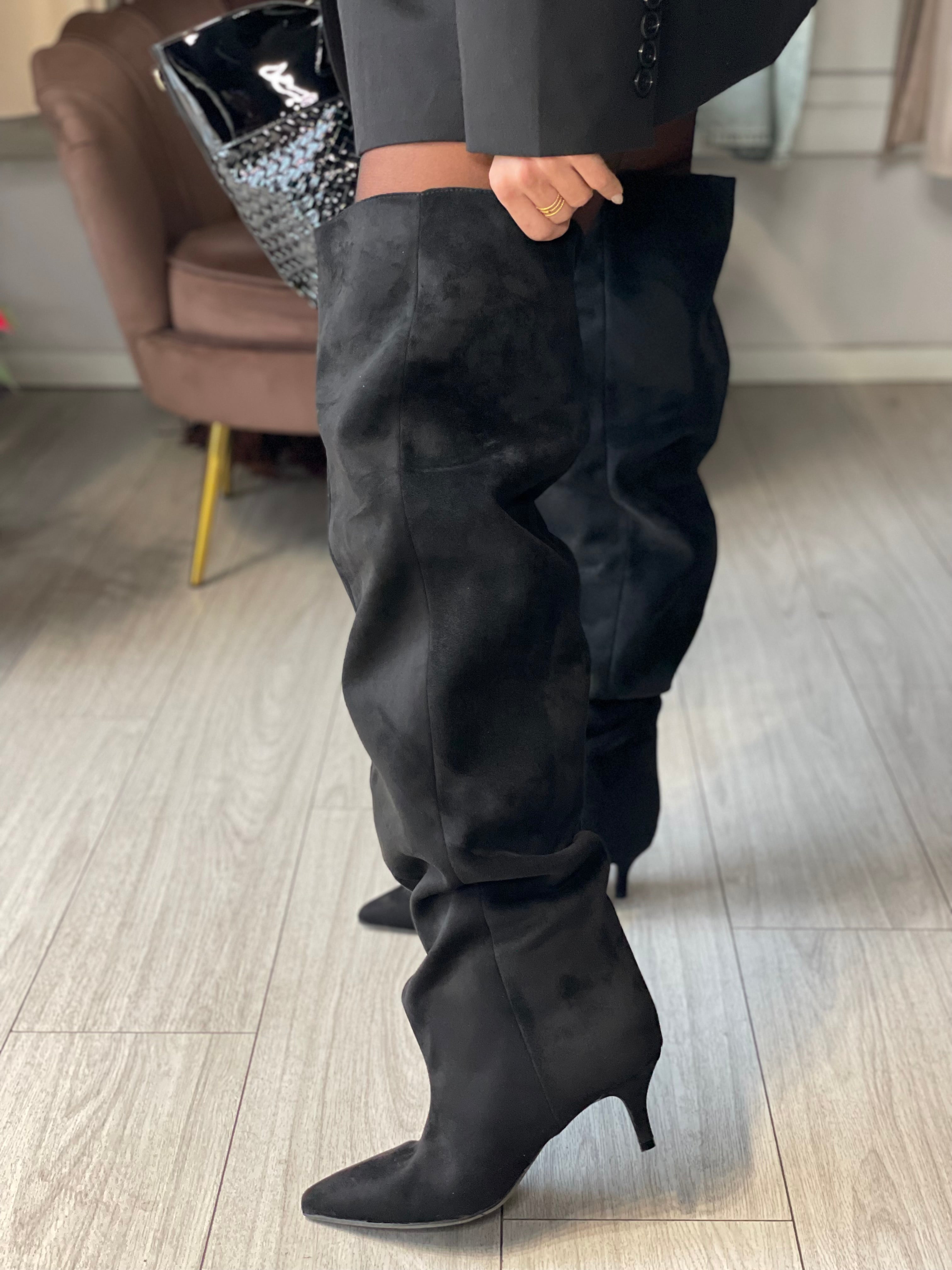 SLOUCHY STIVALE SCAMOSCIATO BLACK