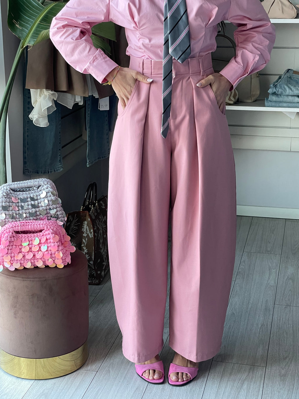 Pantalone Ellen barrel fit sartoriale rosa
