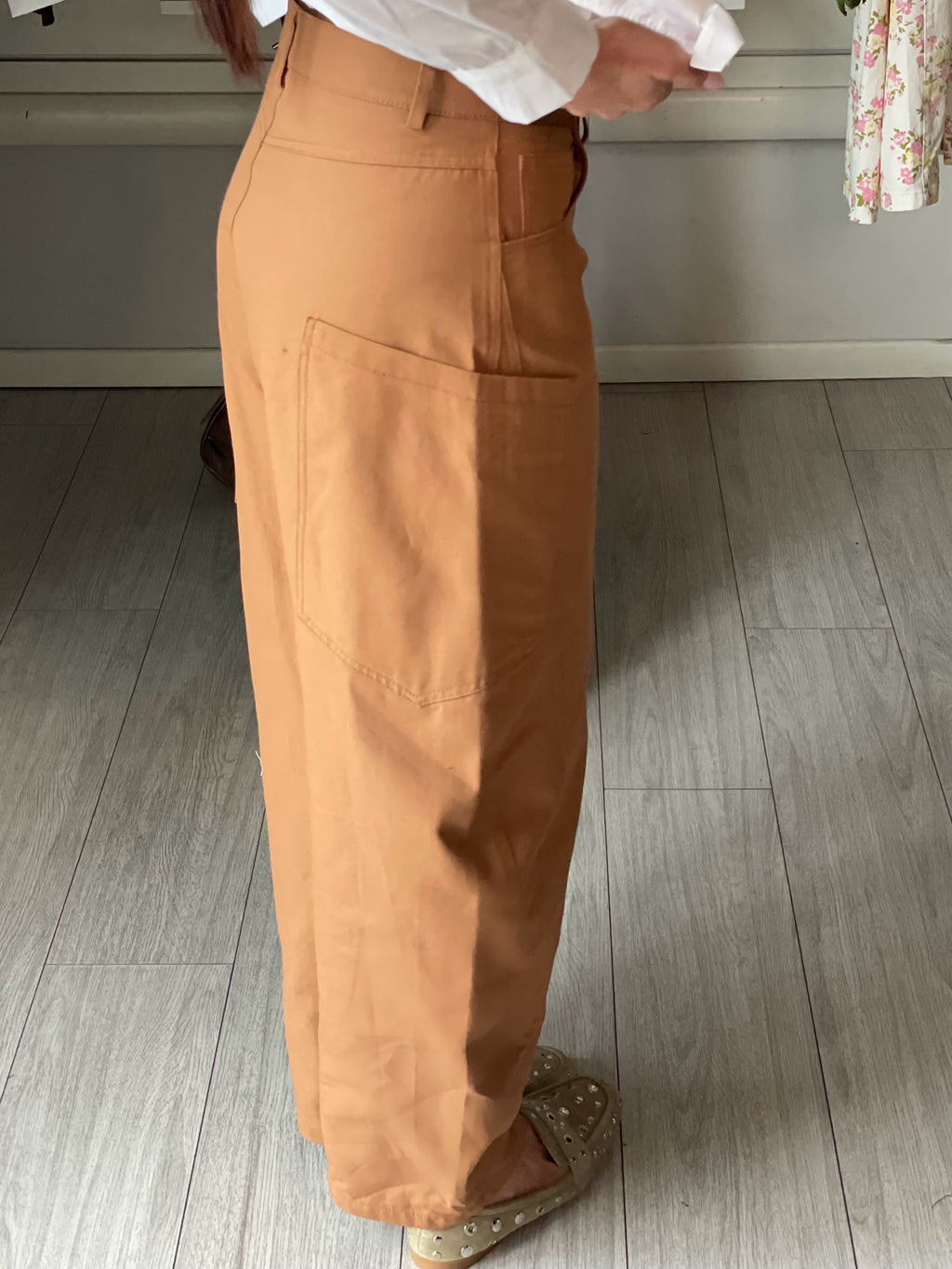 Cargo Korea  camel Lumina