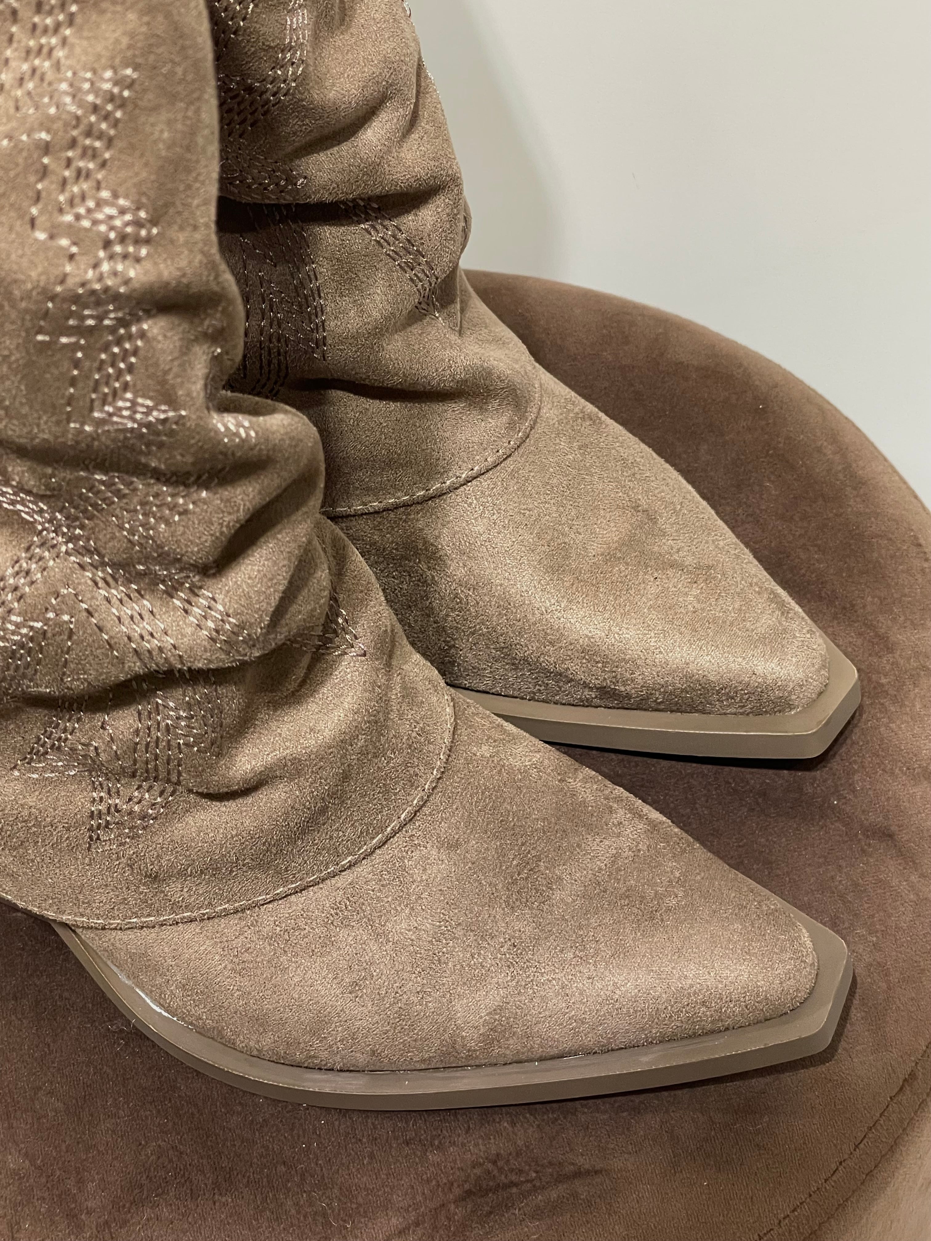 Texano Santiago  con rivolto Taupe