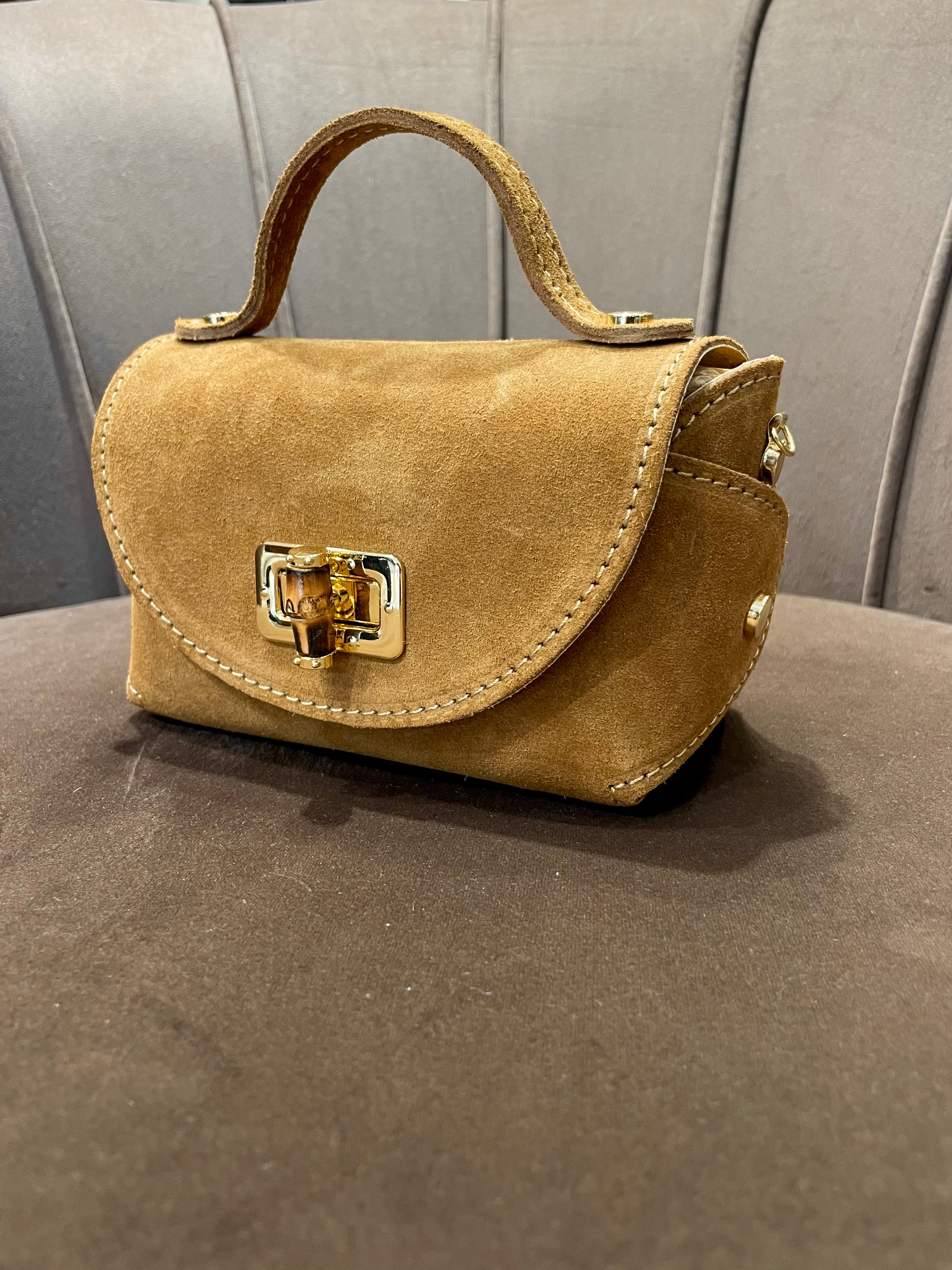 MINI BOX BAG CON TRACOLLA IN VERA PELLE