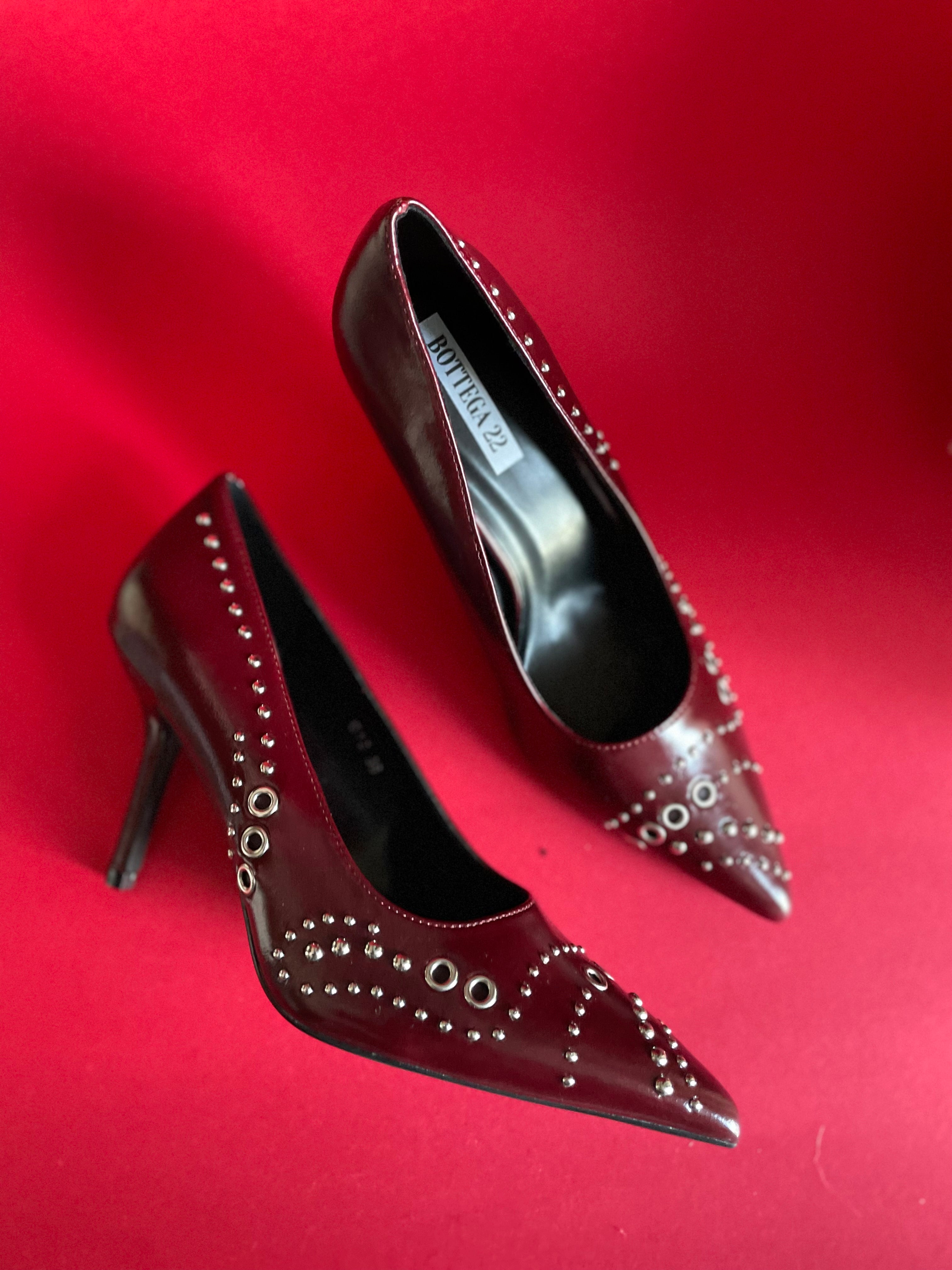 ALCHEMY DÉCOLLETÉ WINE RED