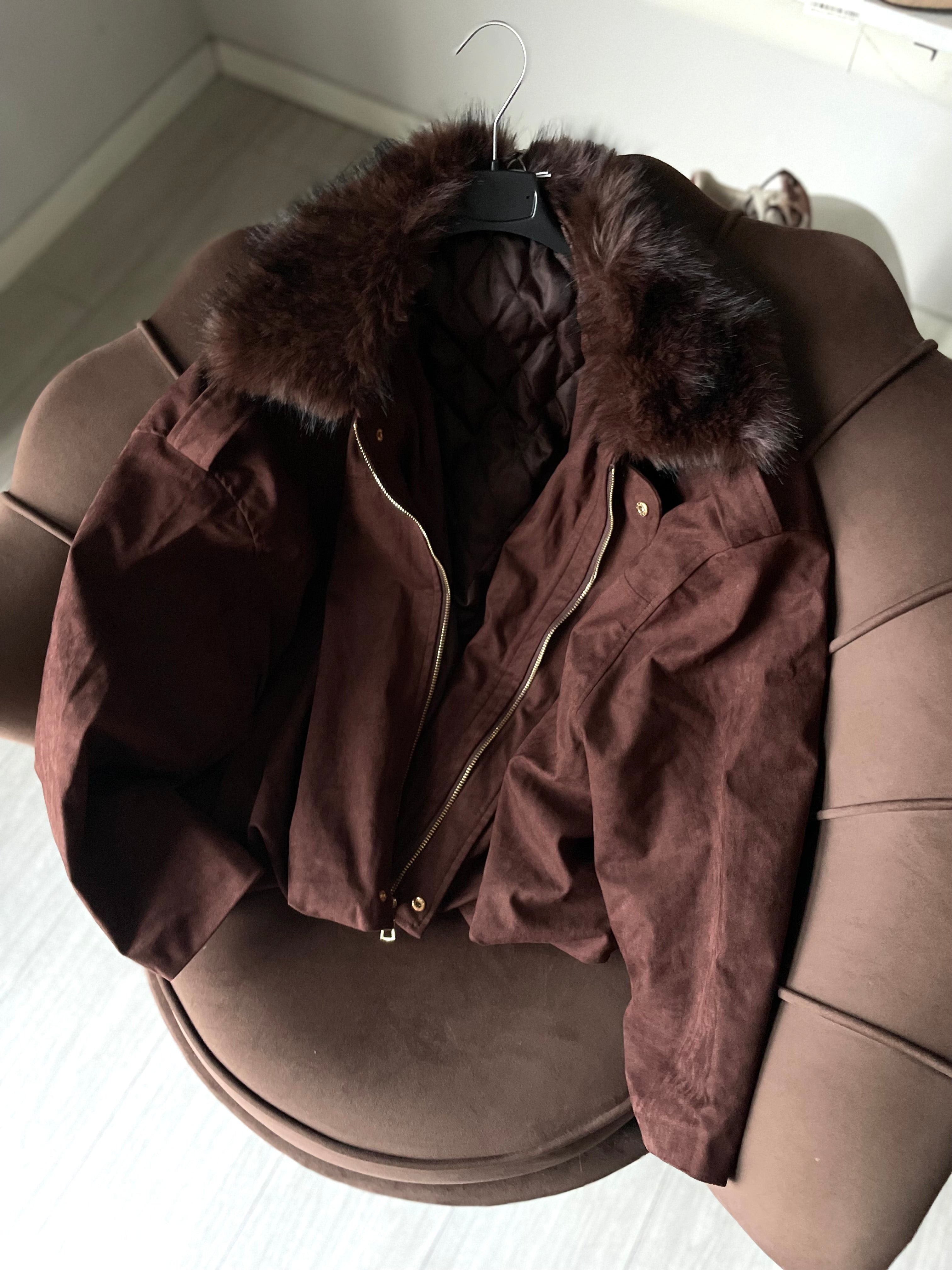 BOMBER SUEDE CHOCO CON ECOFUR