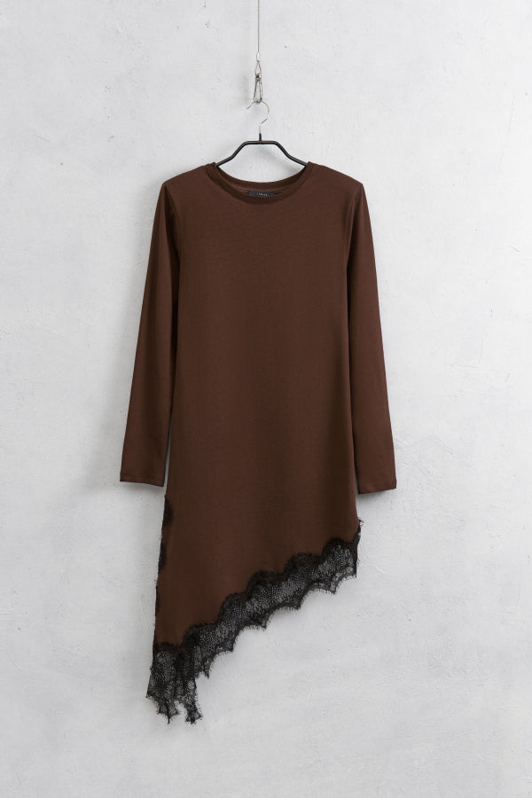 ABITO LUNGO ASIMMETRICO CON PIZZO LUMINA