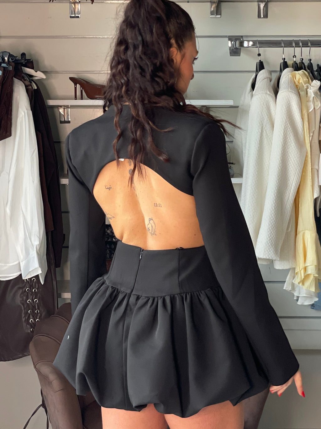 Mini Dress Dolly con cut-out Lumina