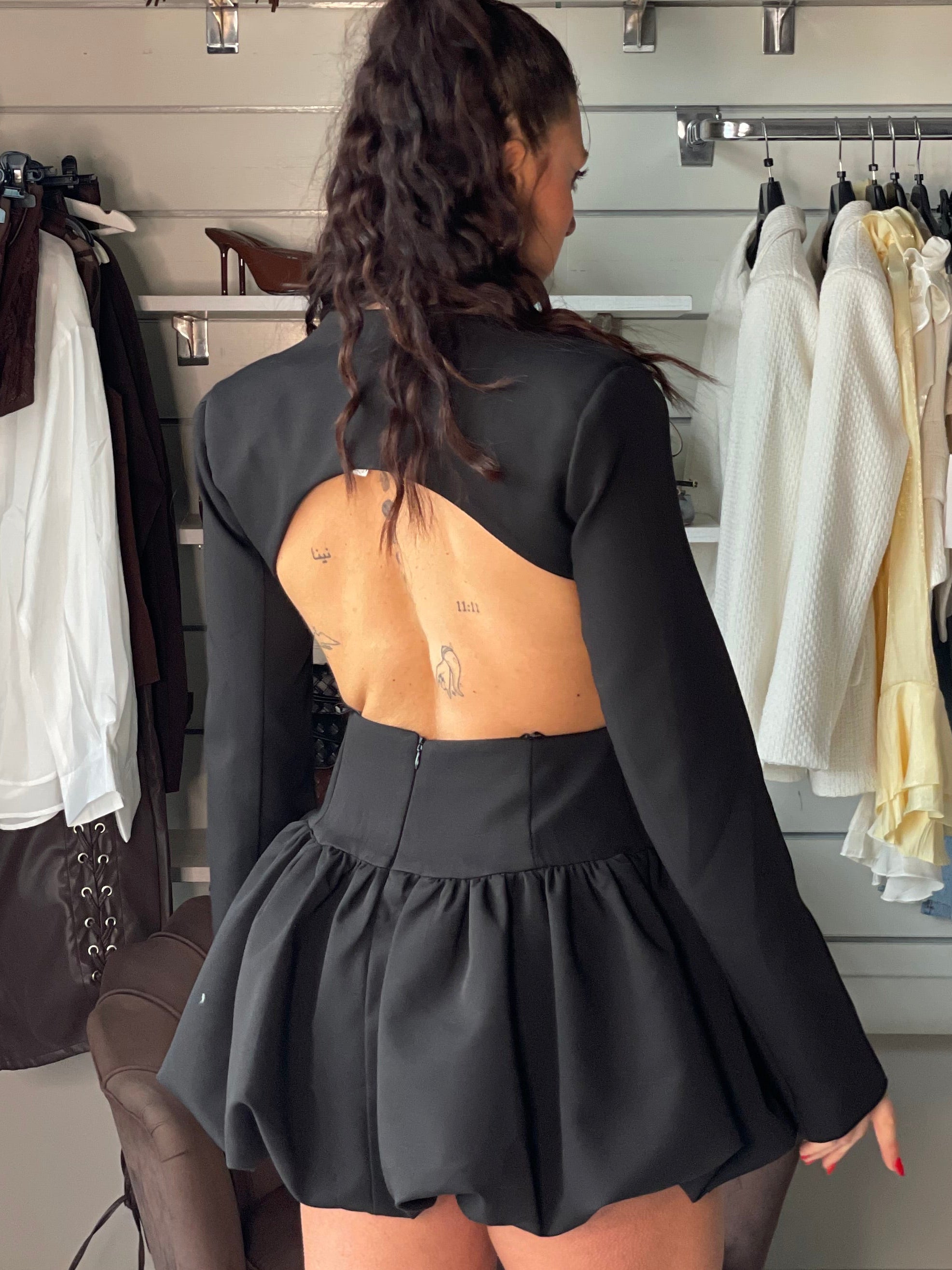 Mini Dress Dolly con cut-out Lumina