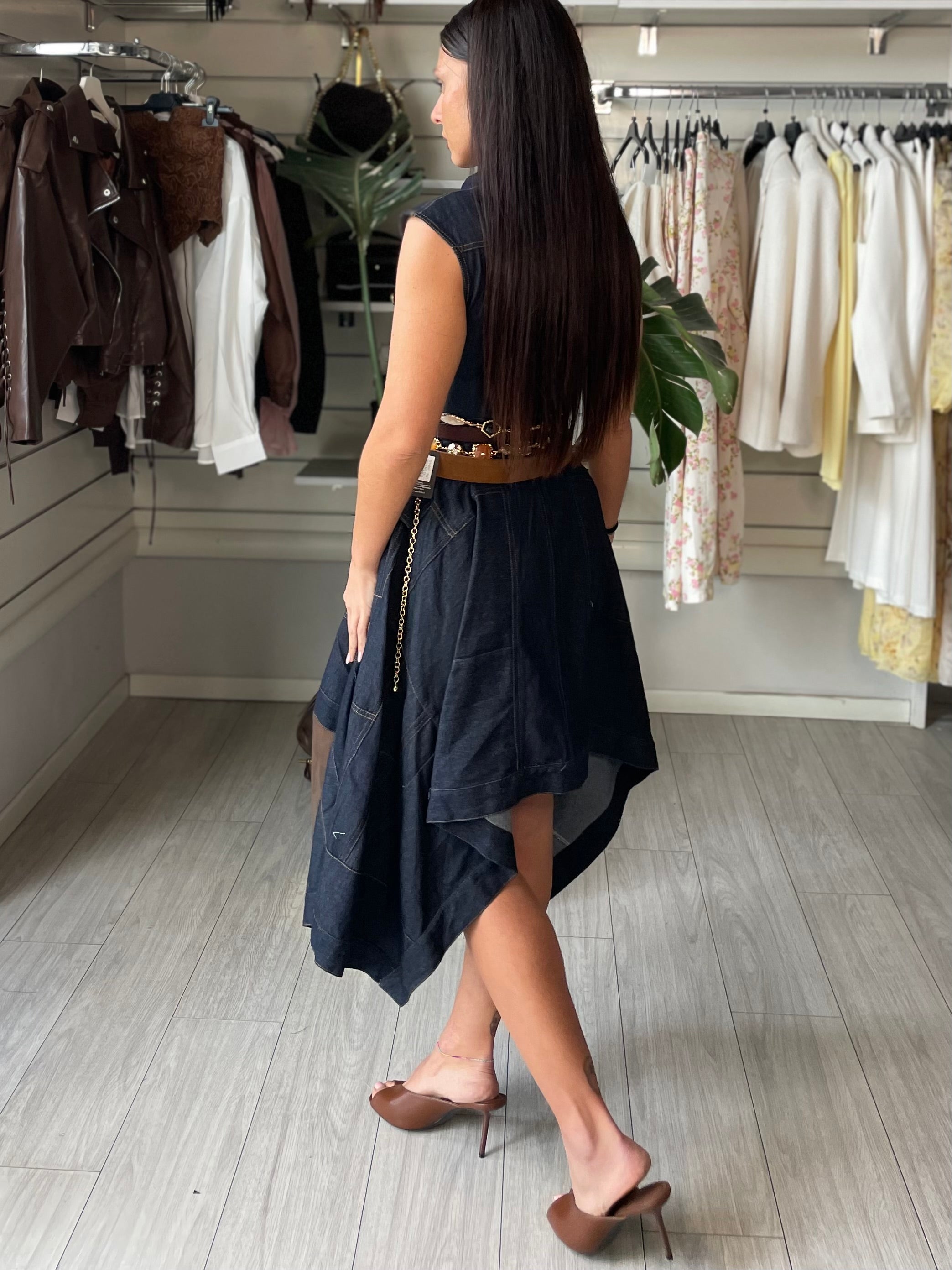 Abito TYLA asimmetrico in denim scuro