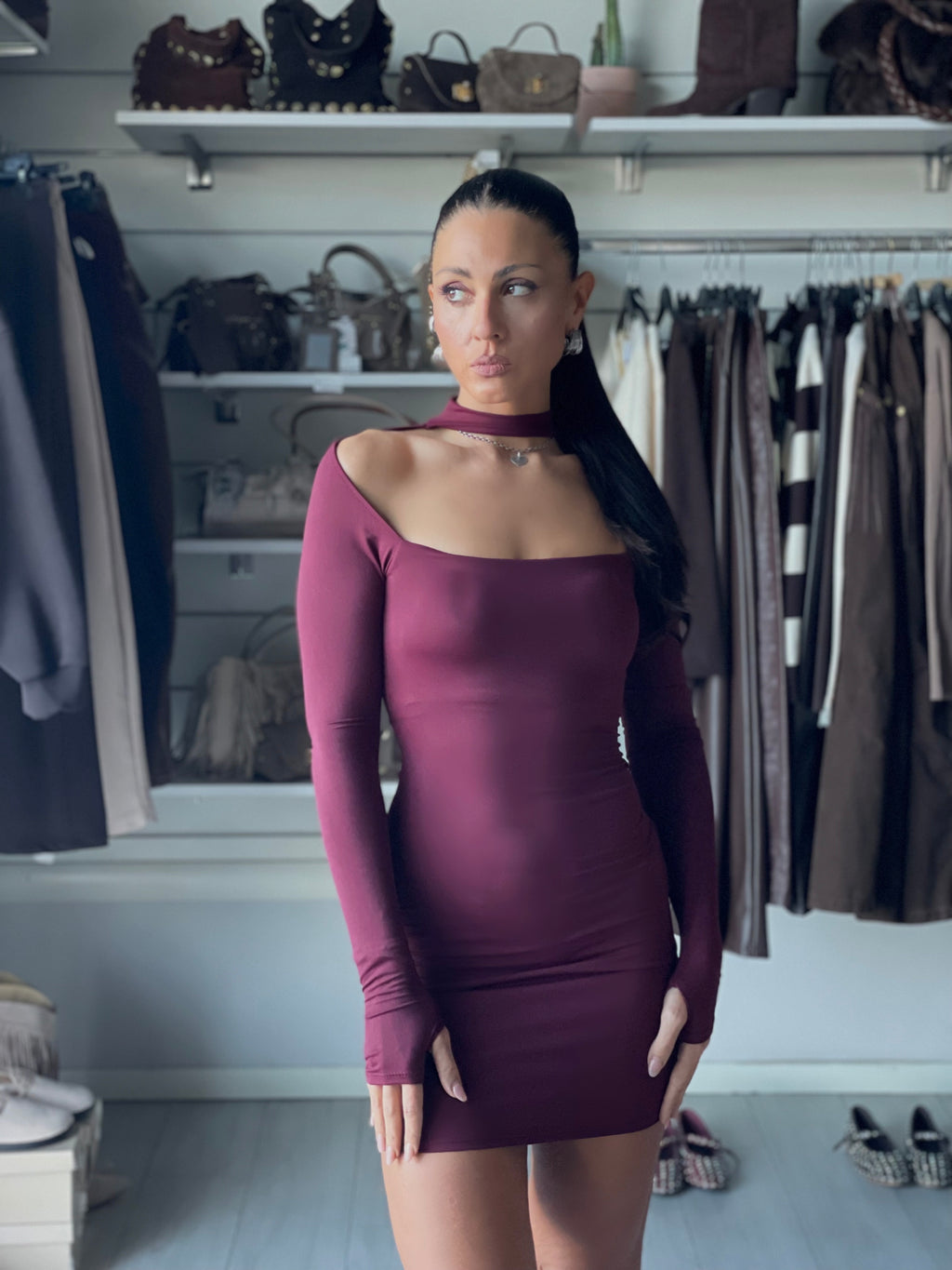 MINI DRESS IN LYCRA MANICA A GUANTO CON COLLETTO