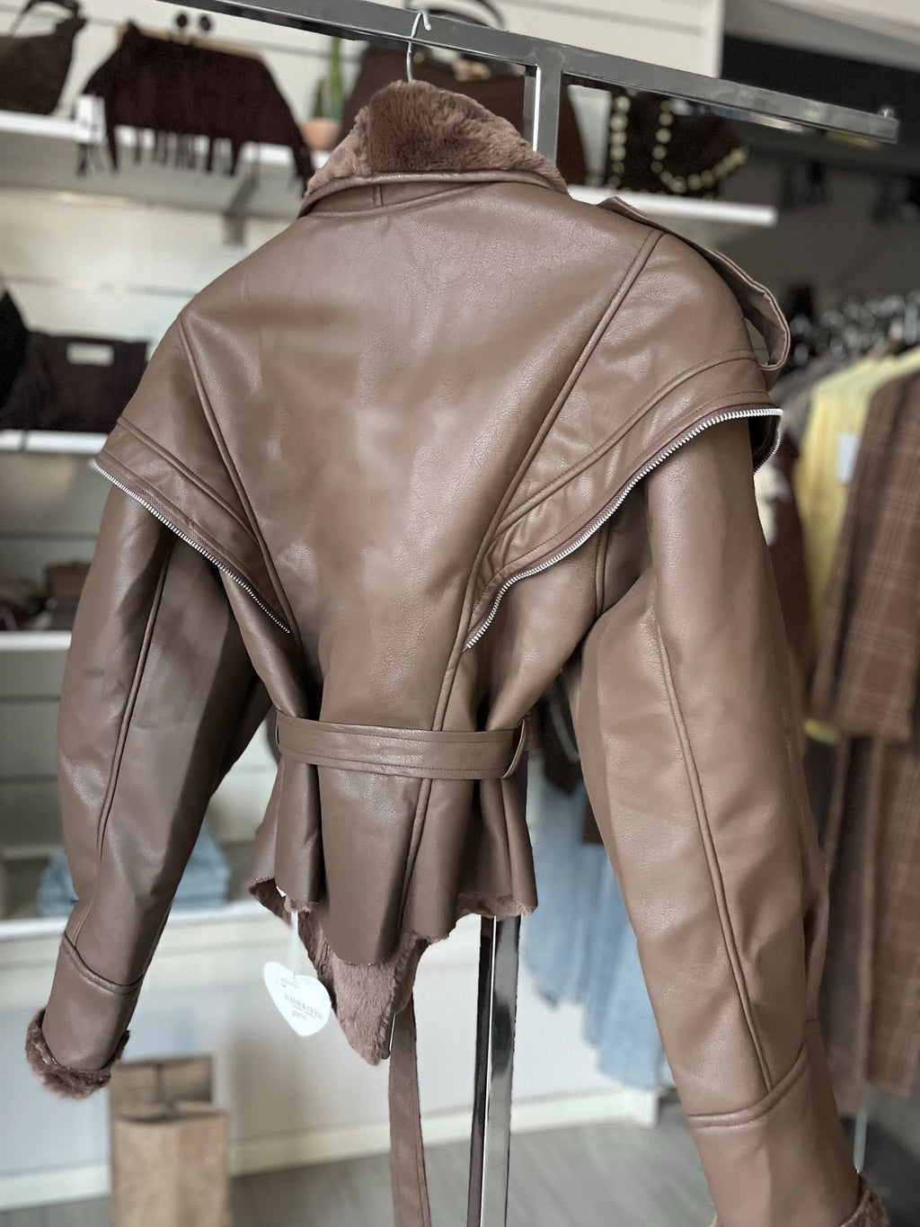 081 Biker Fur con cintura Brown