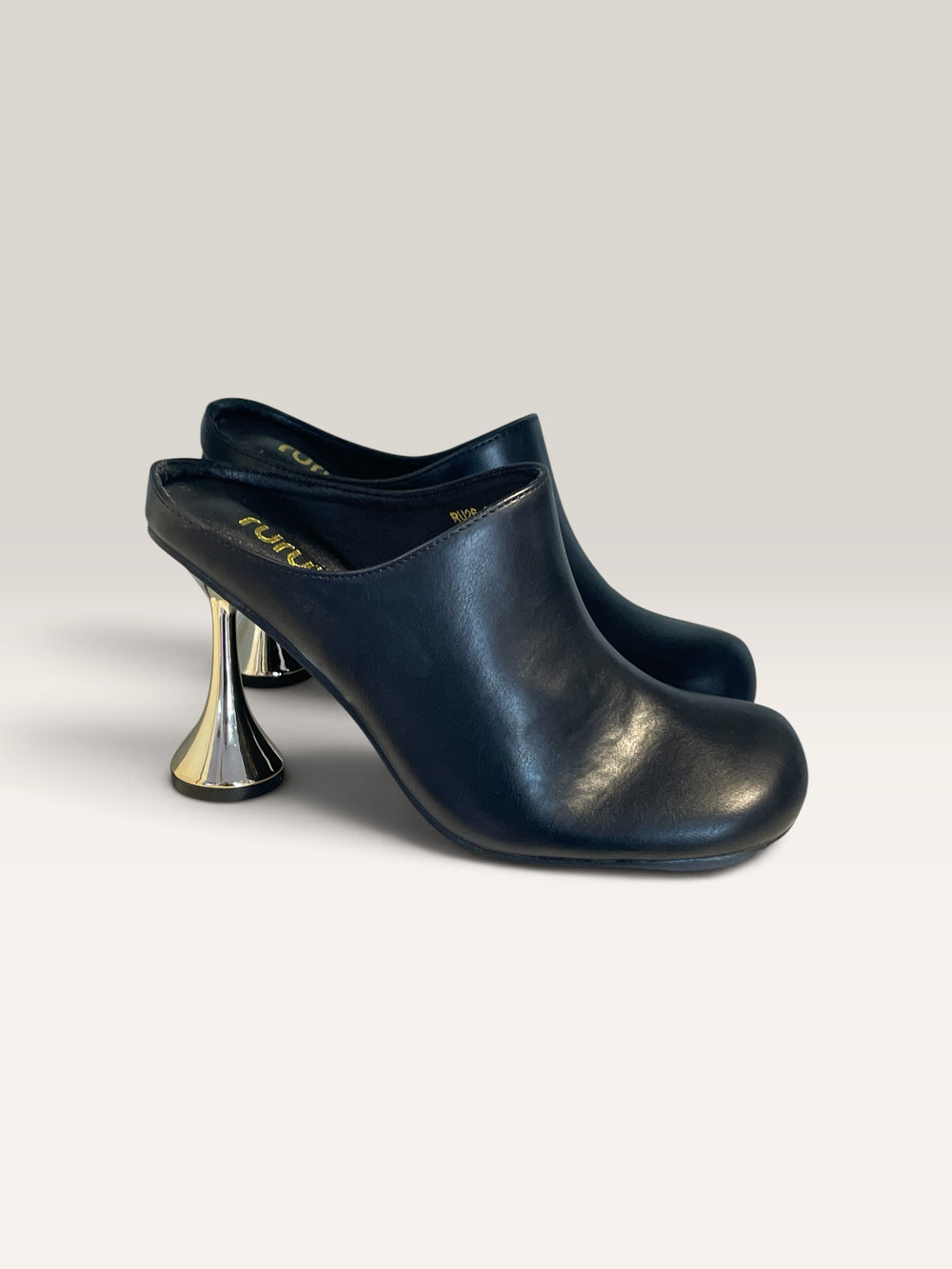 Mules con tacco oro Nero