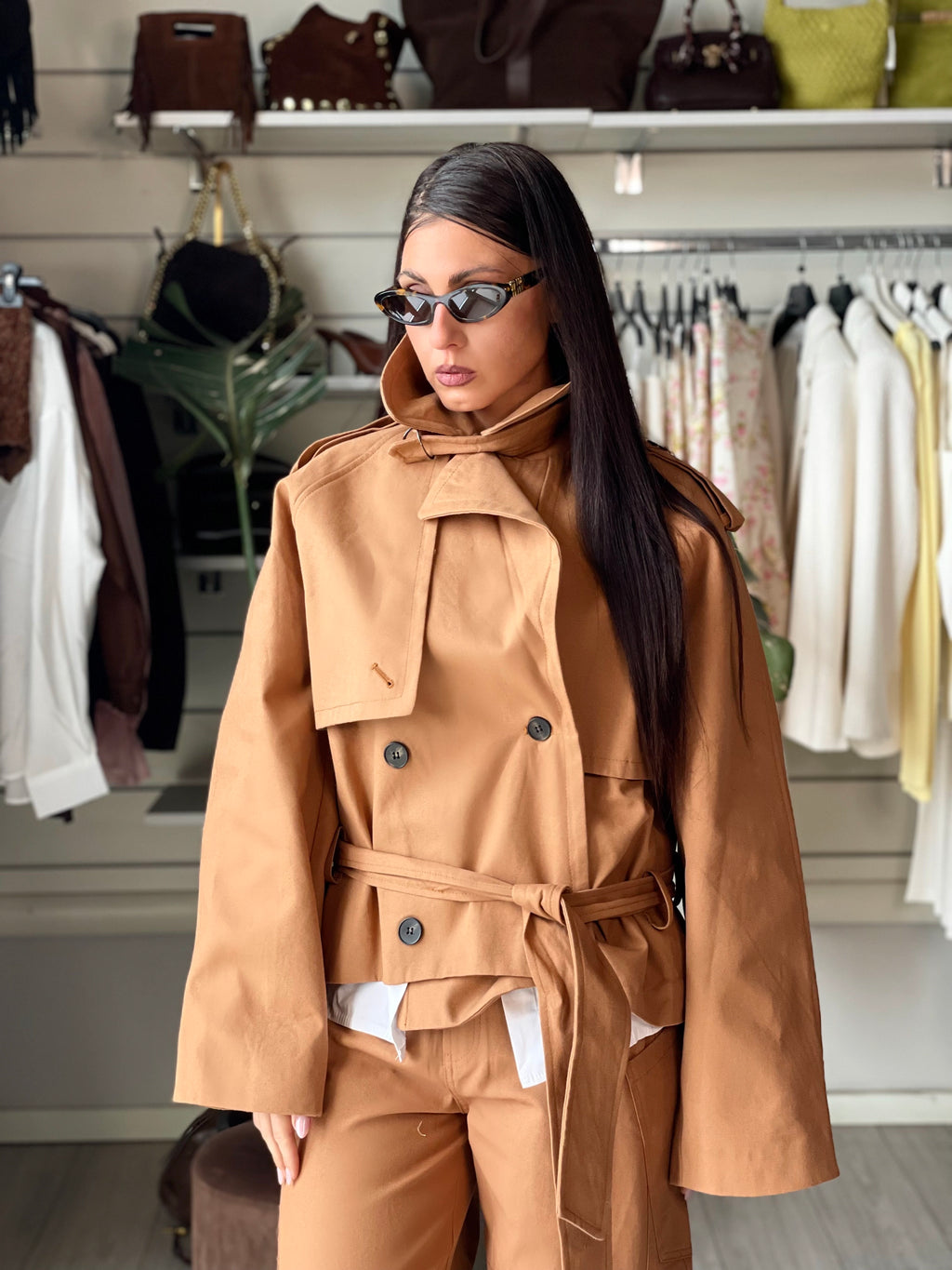 Trench corto Korea camel Lumina