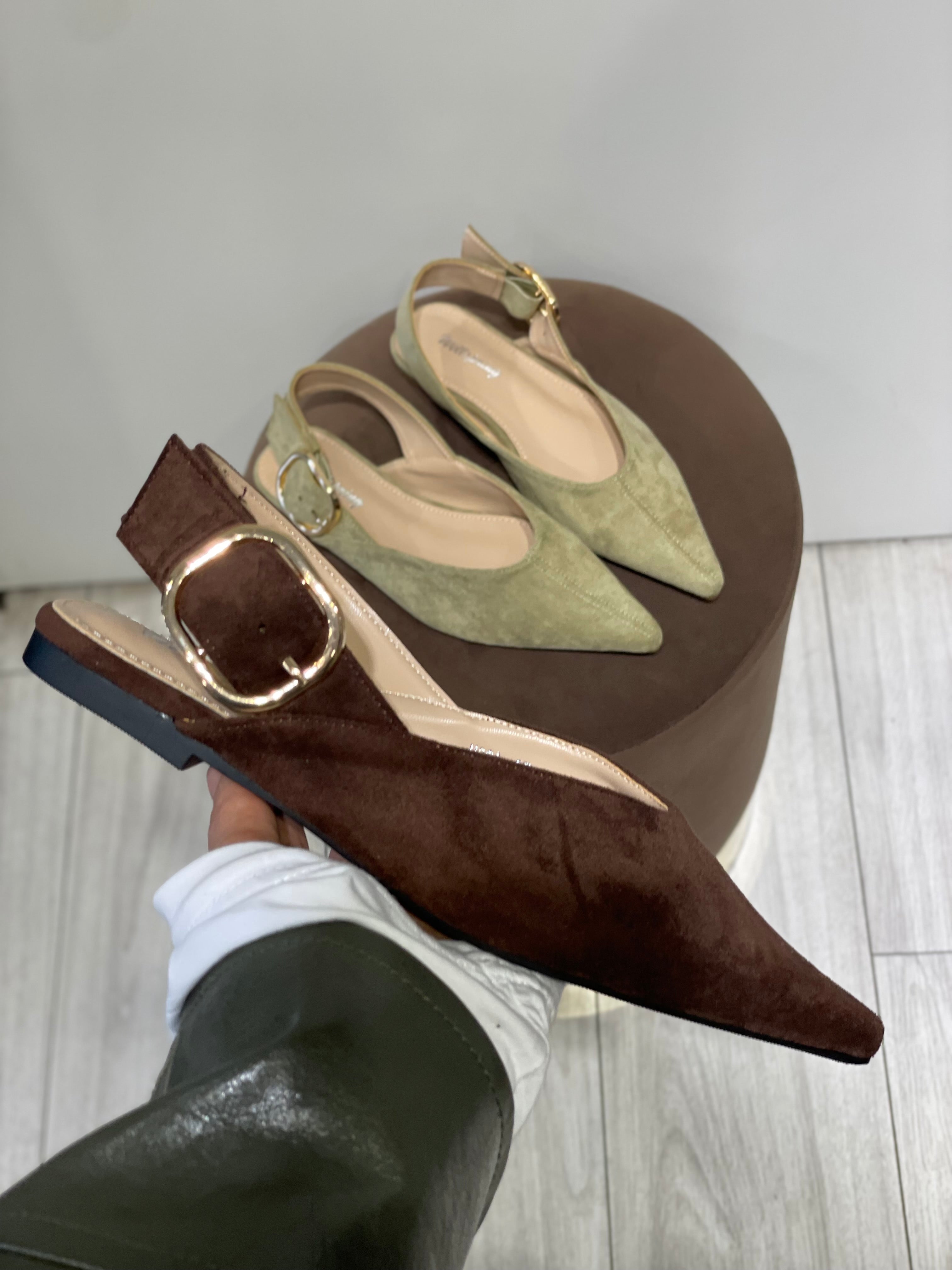 Slingback Scarlett flat in suede con fibbia