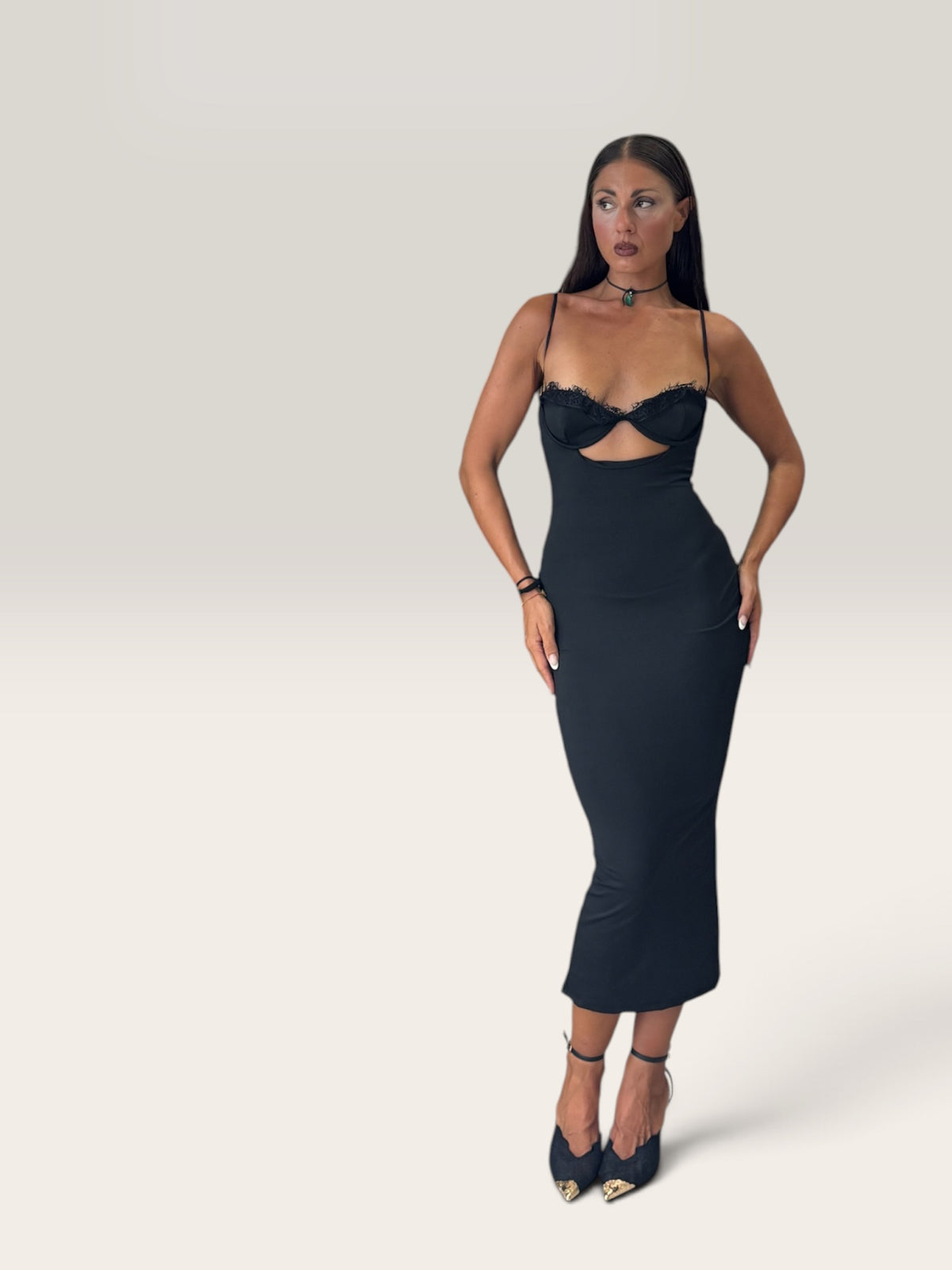 Abito longuette cutout nero