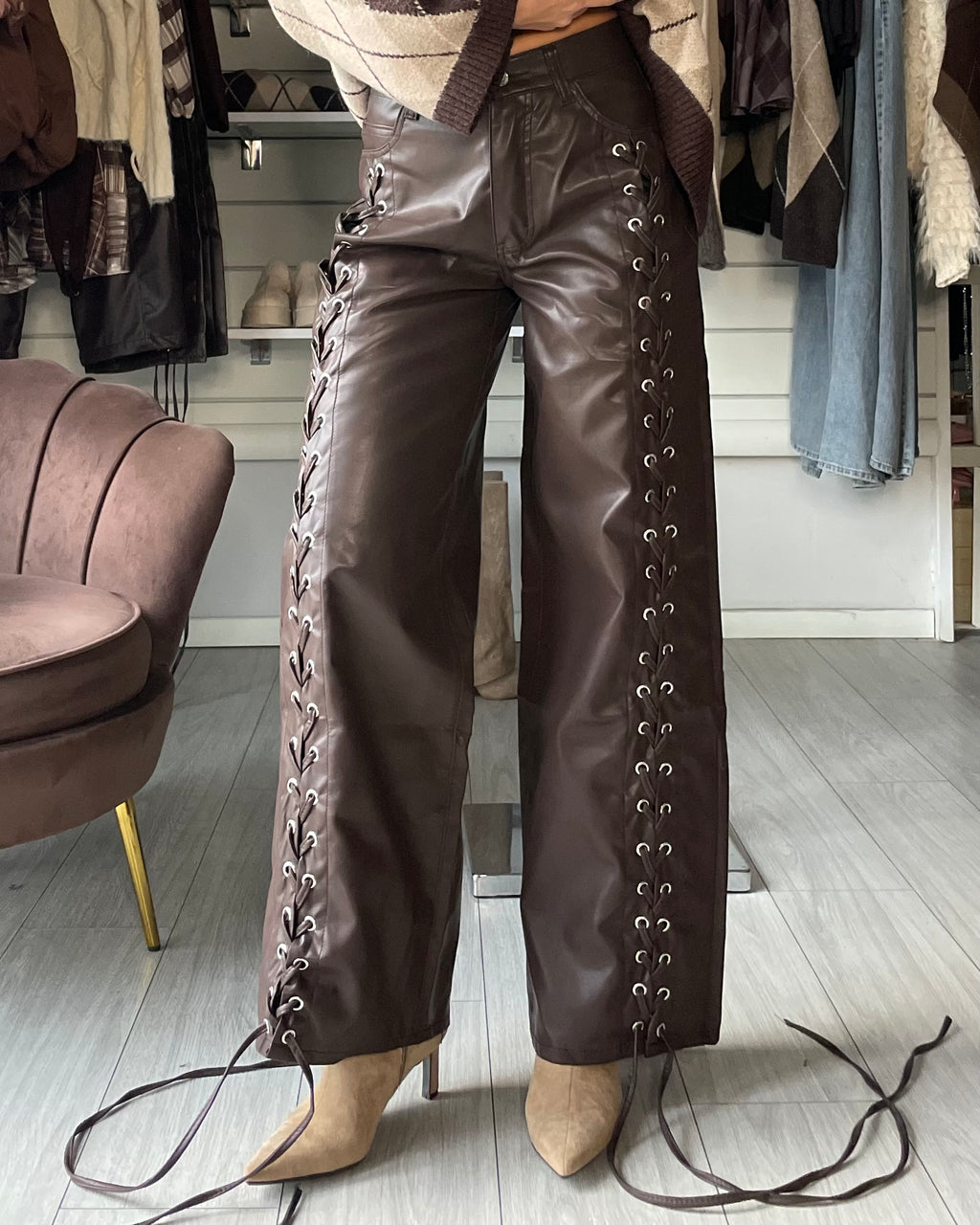 FULL-LACE Pantalone ecopelle stringato