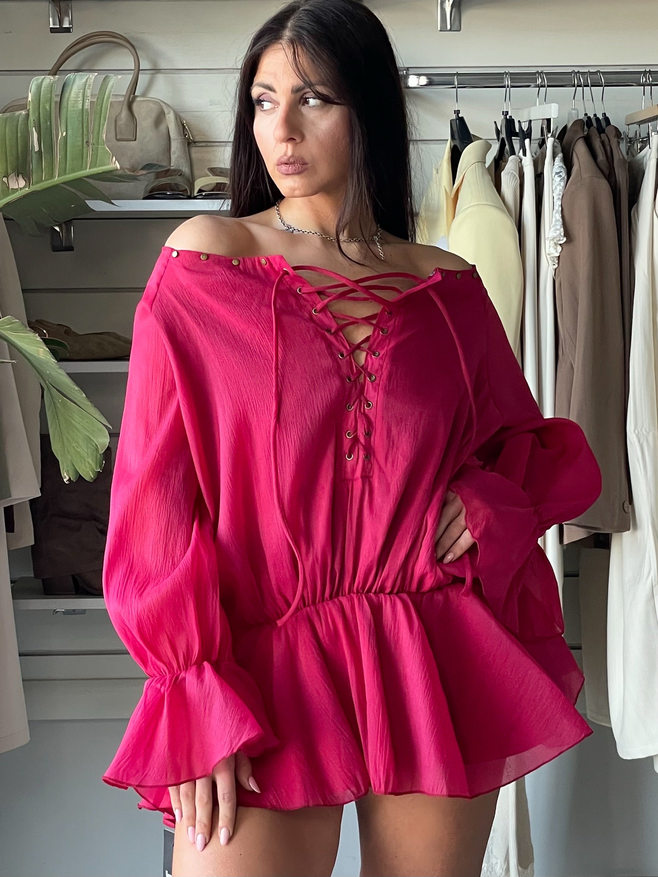 Mini dress cherry con scollo a barca